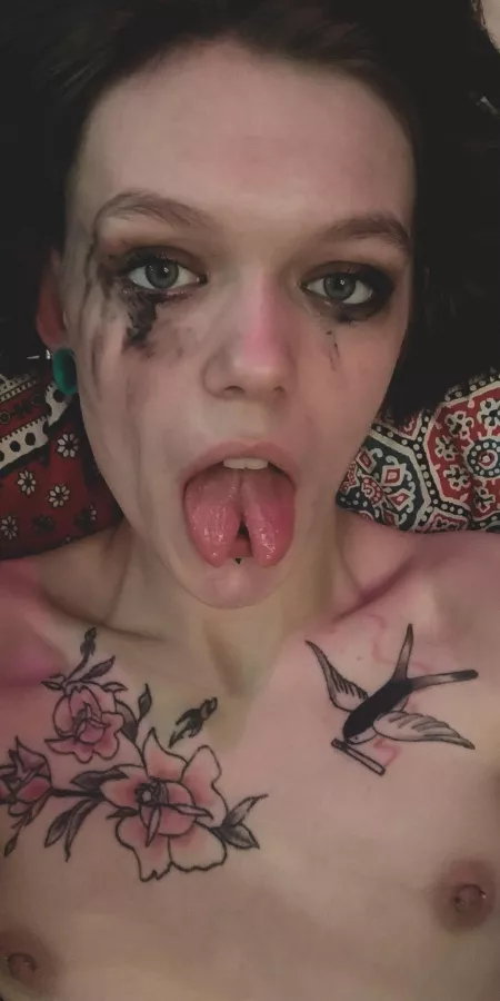 Wish your cum all over my face 😍😛 by msrinamoon