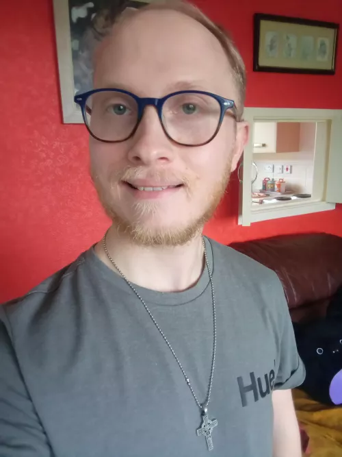 Wishing you all a pleasant and wonderful day! 🙏 by BurgundyLincs