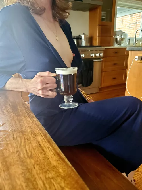 Wishing you all a very Braless Hotwife kind of morning! by bralesshotwife