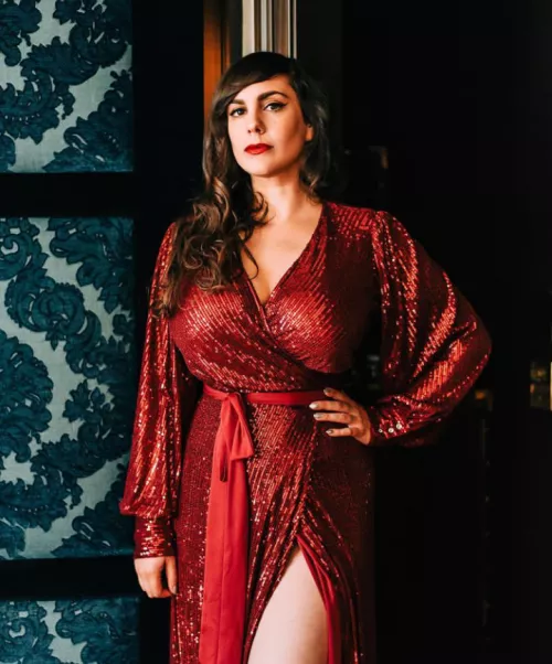 Wishing you slave merry Xmas❤❤❤