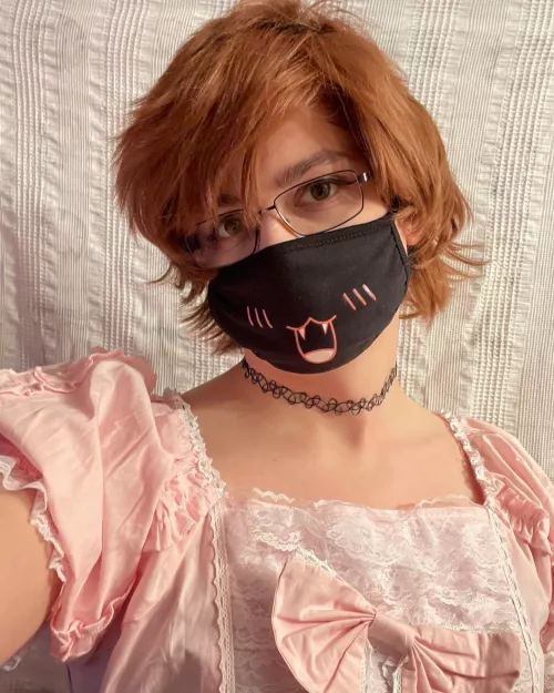 With a hidden face by alicefemsometimes1