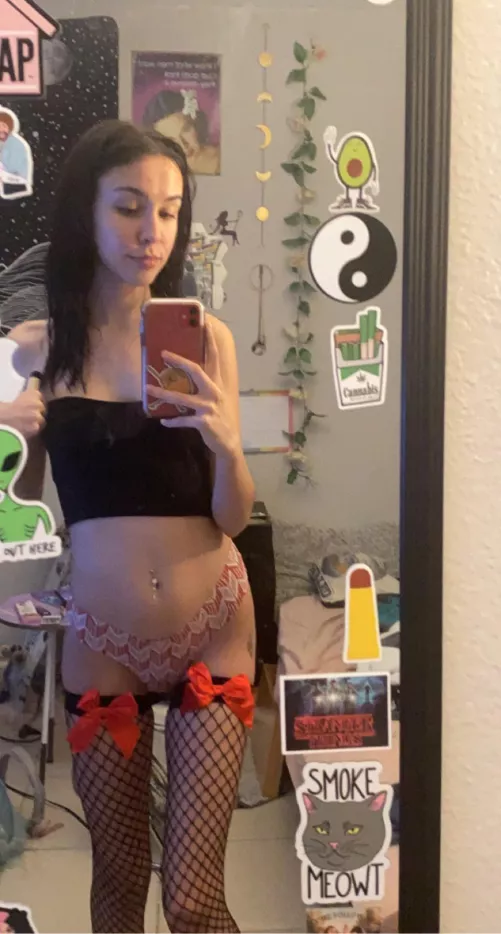 with a little bow<3 by imaginemakingmoney