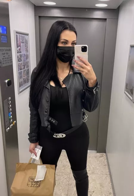 With ALETTA despite the Covid, physical contact in closed spaces cannot be avoided 😷 by nickador69