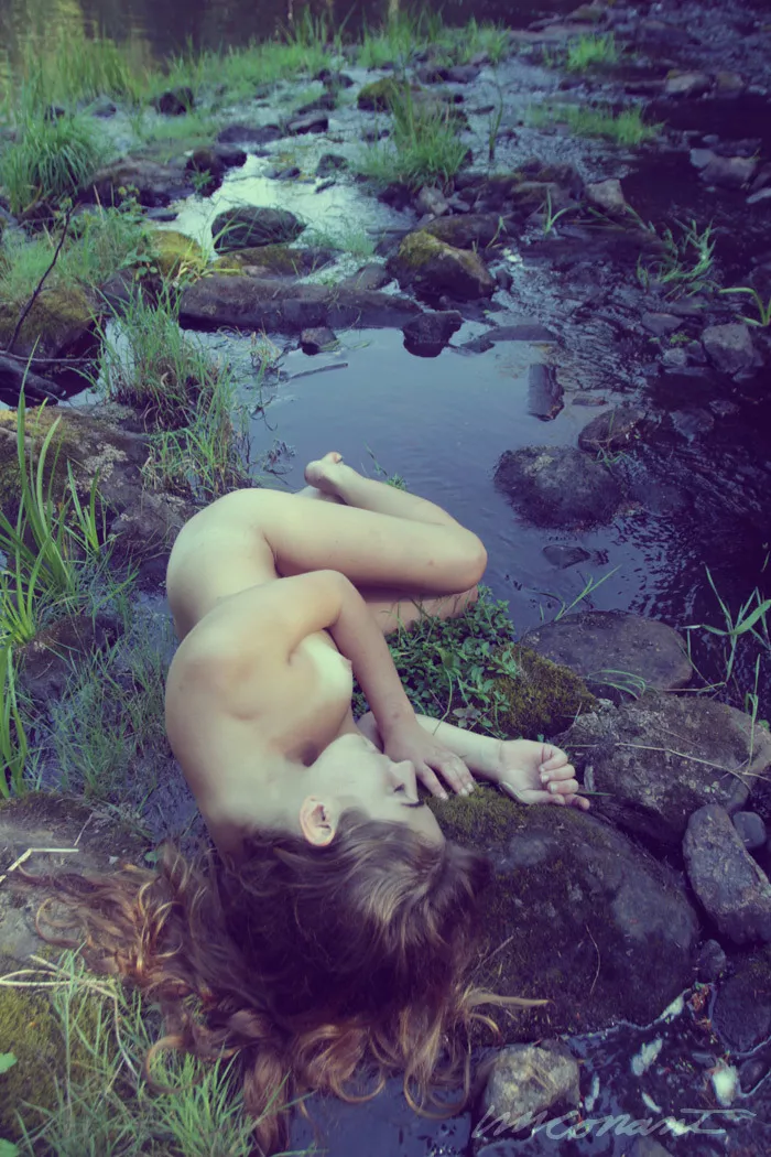 With most parts of the the preserve lacking the threat of predation or hunting, most females don't really care to hide as this female napping just beside a stream kindly demonstrates posted by Historical-Witness