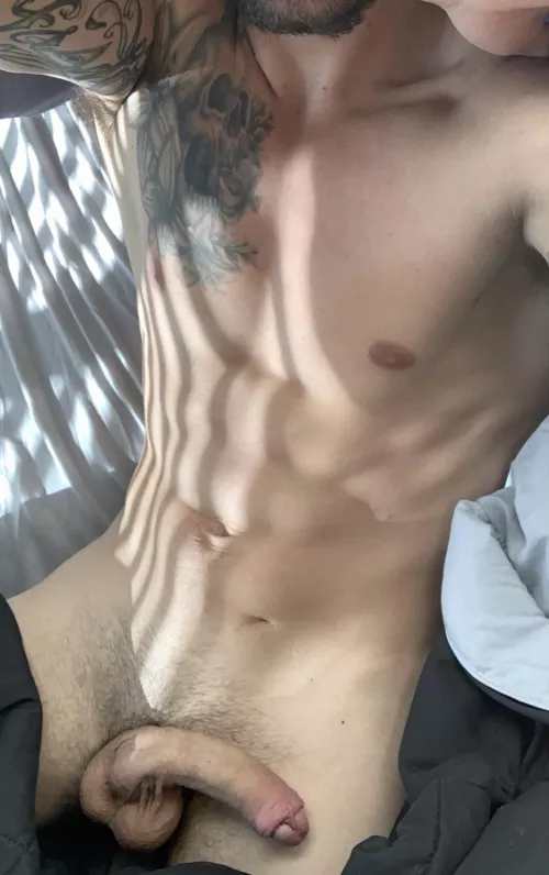 Woke up this morning with no one beside me. 😩 by uptoonogood_303