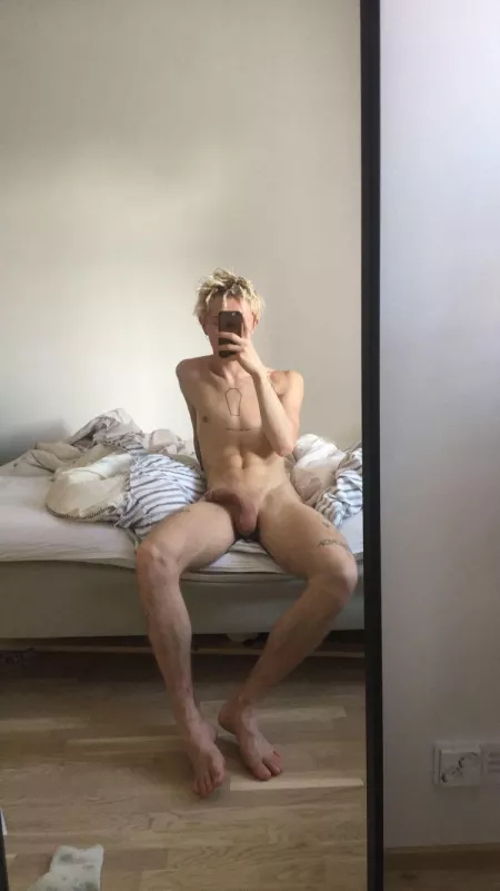 Woke up with a good mood today (22) by discofeels