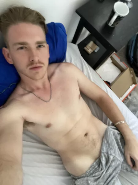 Woke up with a problem, who wants to help ? by Nusvo21