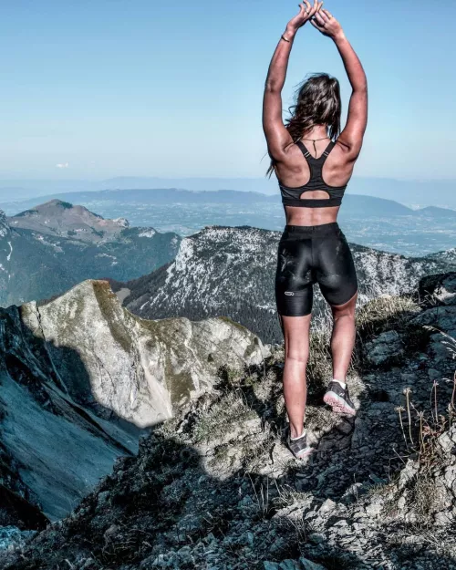 Wolf in the mountains by DlngoLex