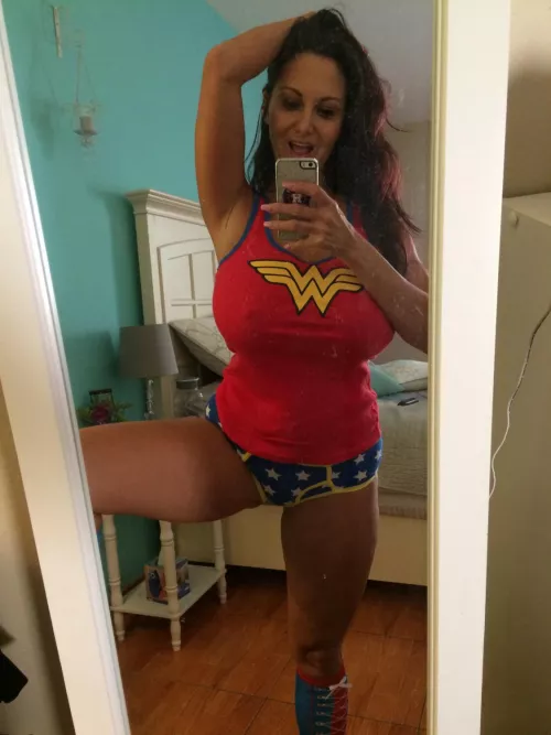 Wonder Milf by danys_angel