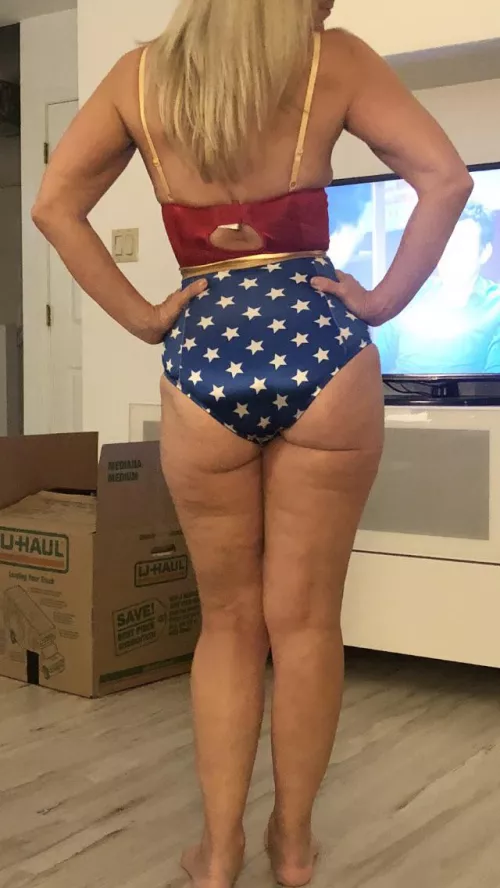 Wonder Woman cosplay by The DeeEeeBee by Zinsy9