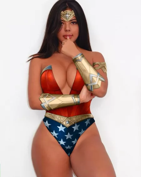 Wonderwoman by Socratezzzzz