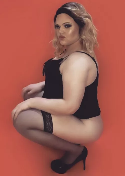 Wonna see my fat ass squat on your cock? by littlelillylush