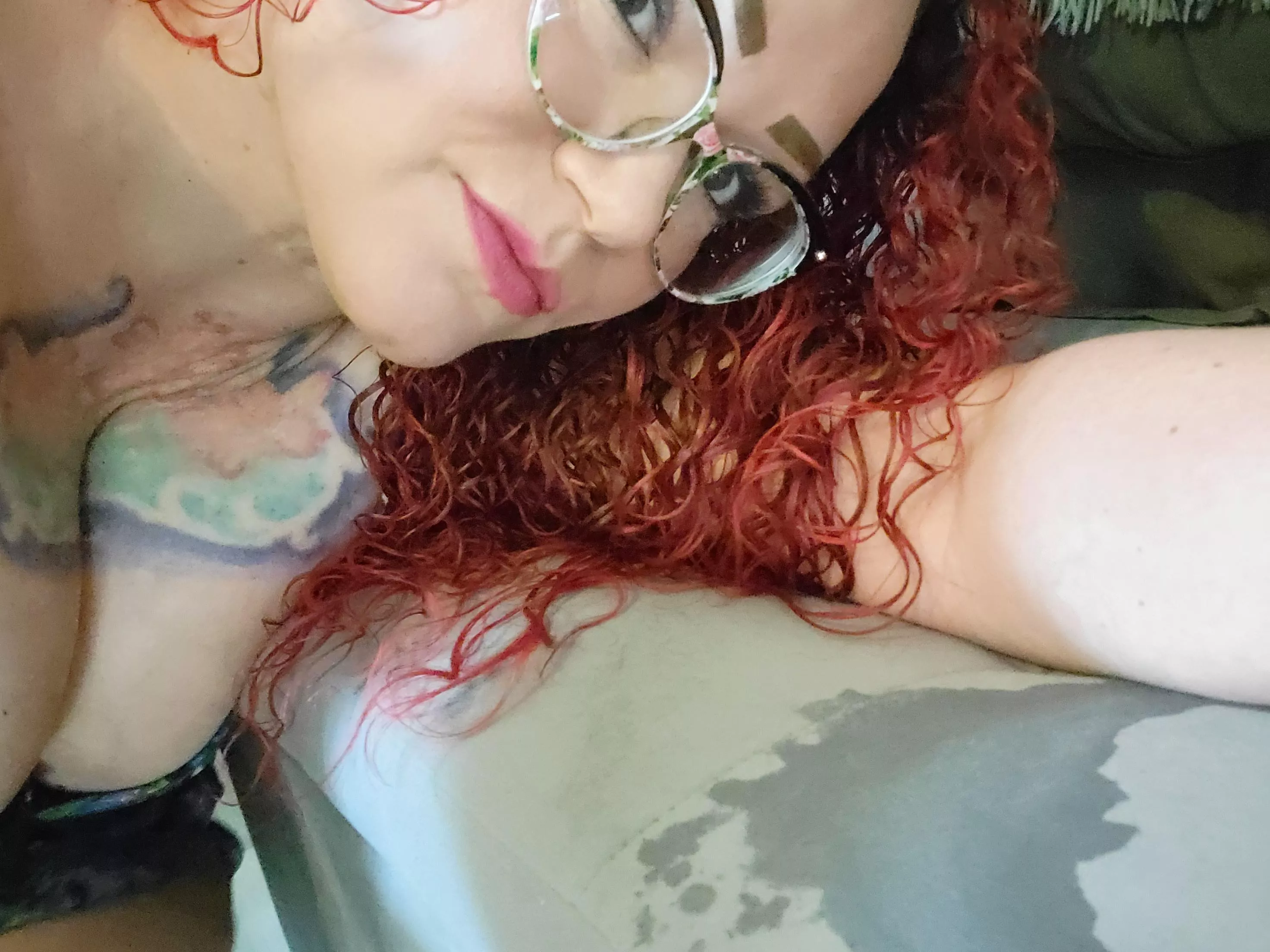 Woopsie..... posted by scarletblush18