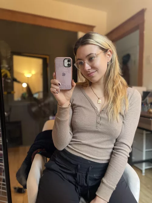 Work from home day 💕 by LuxxuryCar23