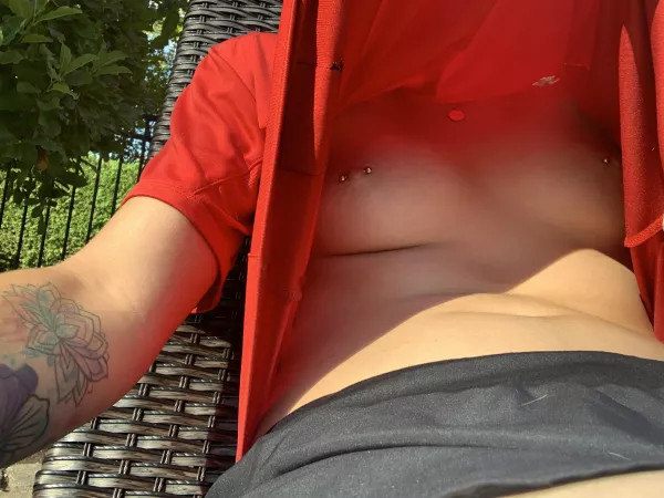 Work [f]rom home means sitting outside in the sunshine with no bra😘😍 by mallorie57