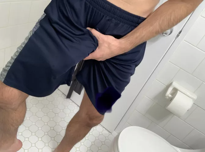 Work outs are better with no compression shorts by esqjf