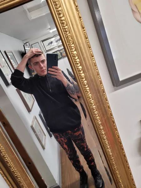 work selfie with bleached jeans 👖 by JayMomo_