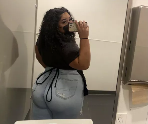 Work selfies are the best ♥️ by JLKR30