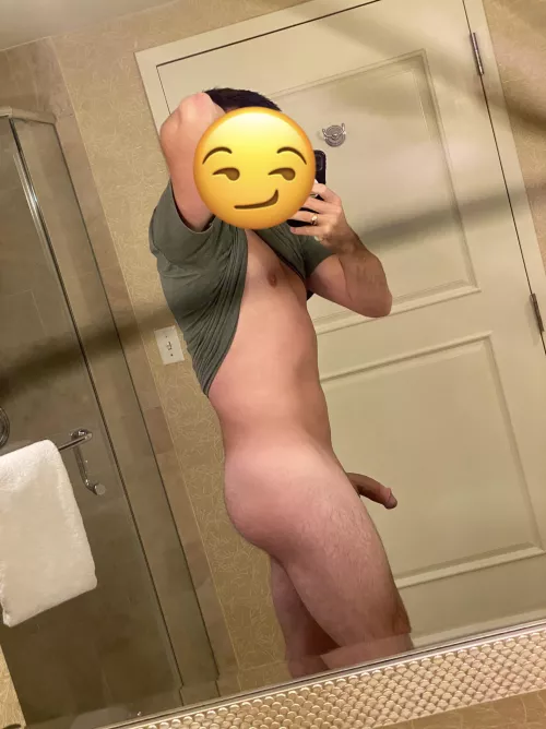 Work trip has me alone in my hotel by dadb0d88