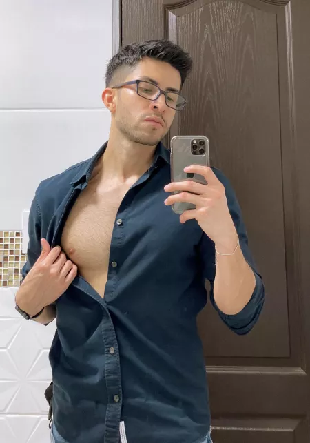 Worker and whore 🤫keep the secret by joelinblue