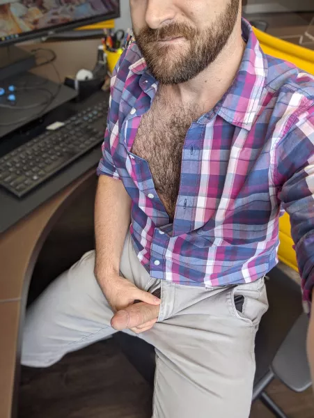 Working Hard by tempestud