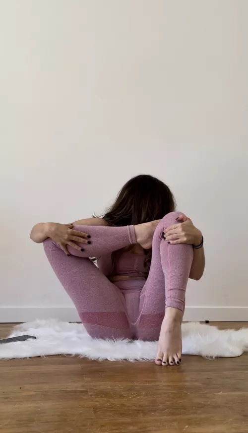 Working on my flexibility ! by Marieyogi