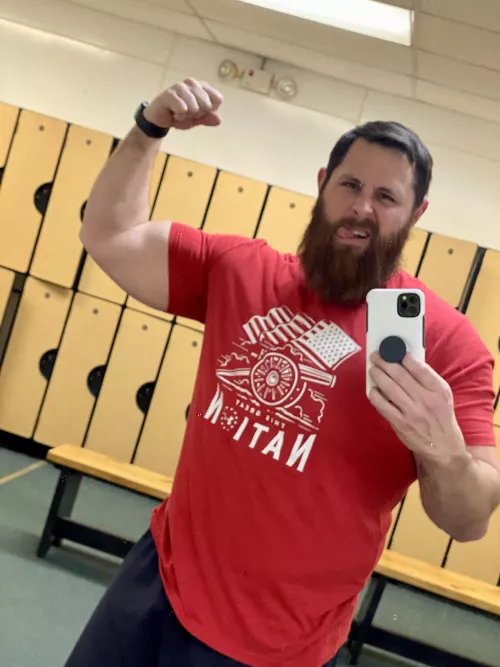 Working on some different hu[m]ps today, Back and Bis 😜 by Happy-Shift801