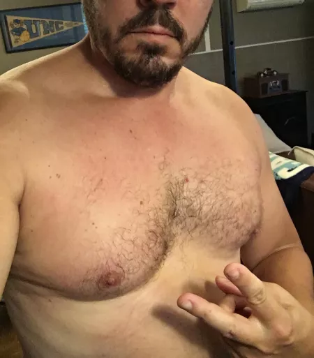 Working out my chest today! by Carolina-bro74