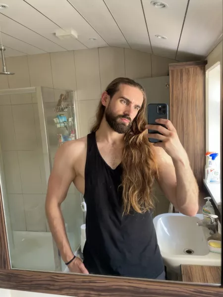 Working out with long hair in this heat🥵 by Alexjh93