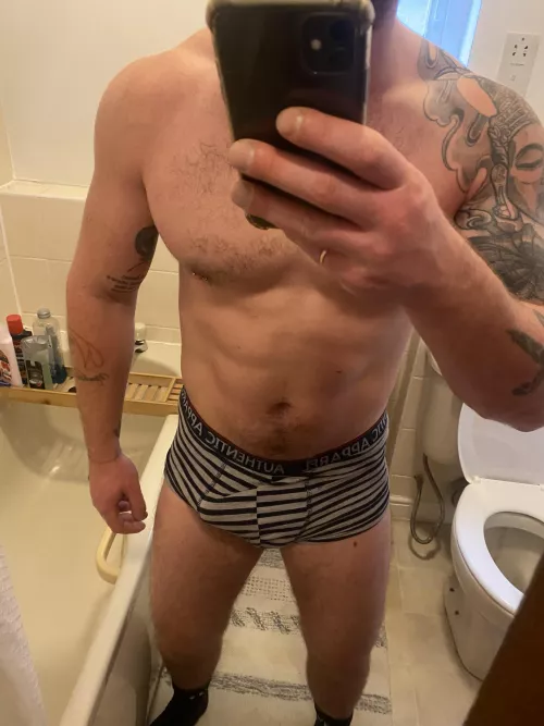 Workout ended too soon this morning. Anyone for an afternoon session? 👀 by Striking_Text_1993