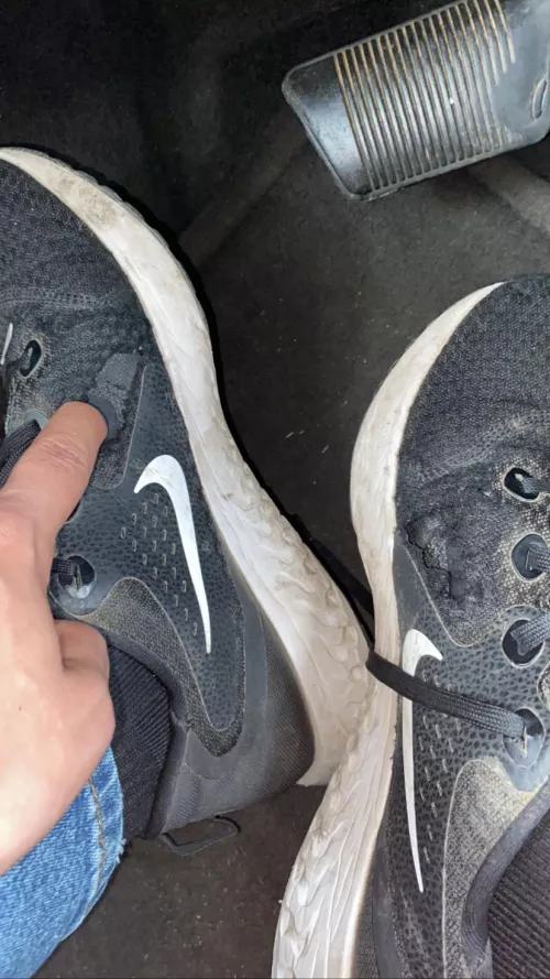 Worn out, but still wearing out by jespatas