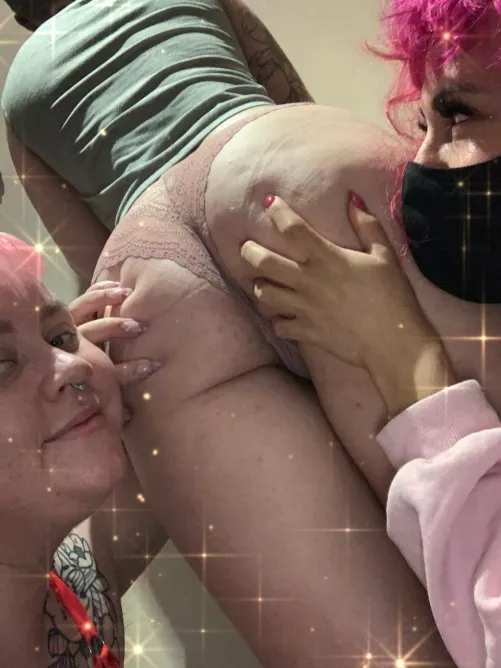 Worship the booty! 🍑 by Freckle-Mischief