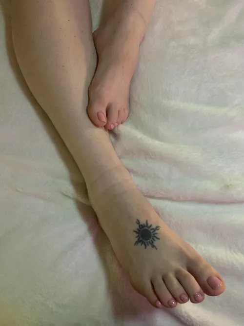 Worship these sock lines😈 by NKDsnowWhite