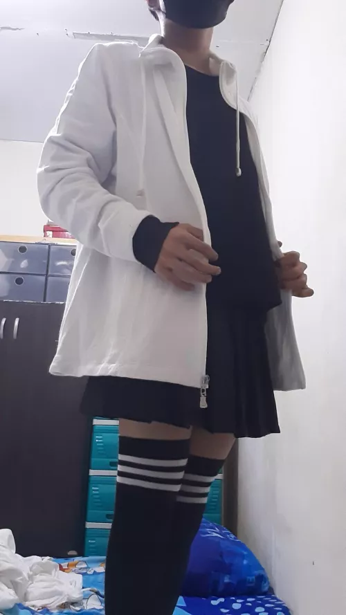 Would a choker compliment this look? >~< by Gelouwu