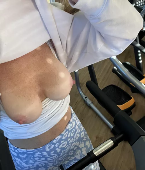 Would a Workout flash catch your attention by Irish_Starz_29