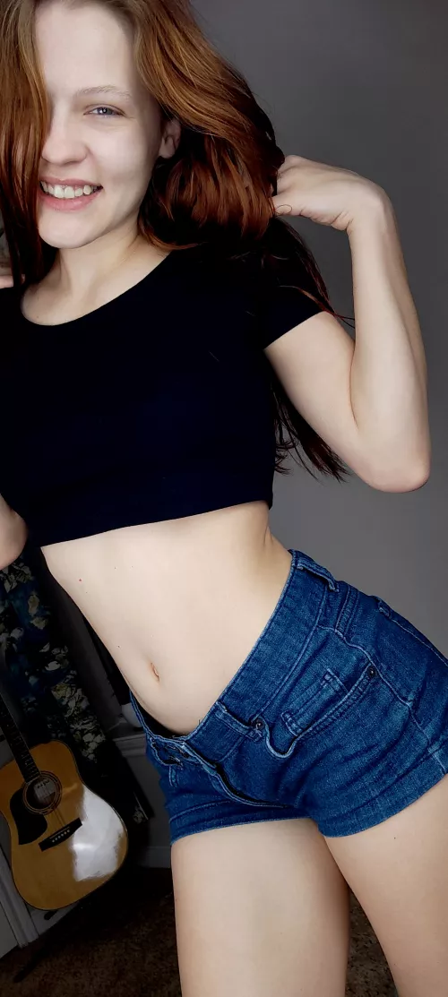 Would any older guys date me?💝 by officiallyviolets