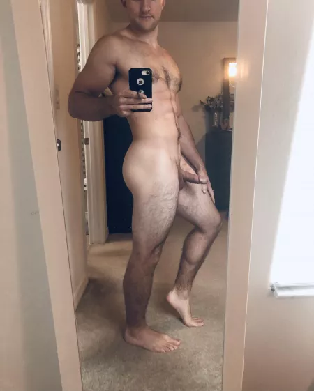 Would anyone like a free sample of my peaches and cream🍑👅 by FloridaMan1611