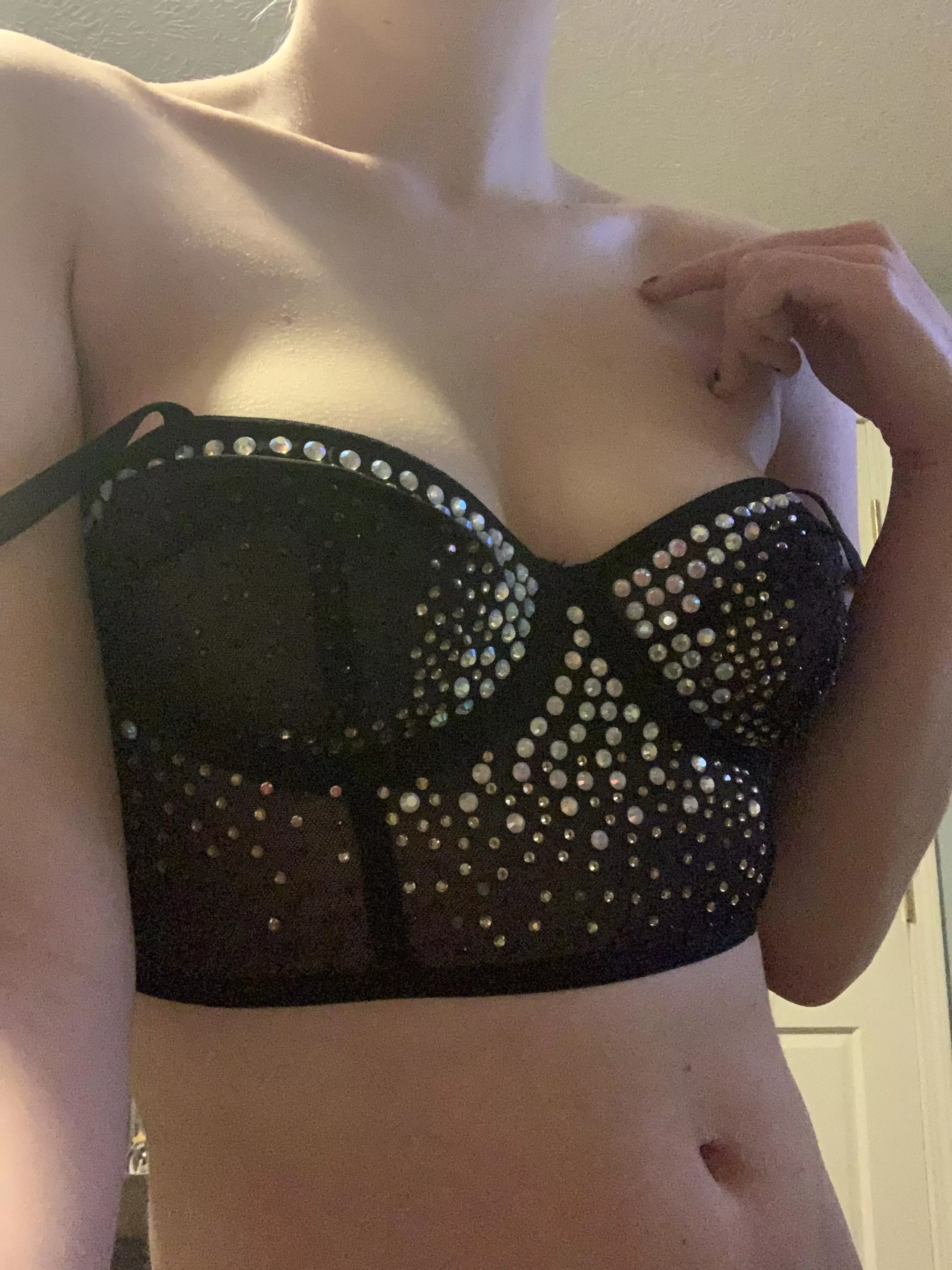 would i make a good wallpaper?? posted by UmHannahRose