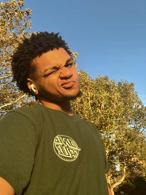 would like to be home playing Metroid Dread,.. but might as well enjoy the last 70+ day :)) by sav_timz