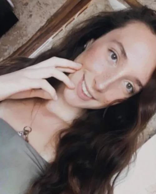 Would love a cum tribute video all over my friend’s cute face 😍 Kik: ezrathomas311 by FernsThrowaway