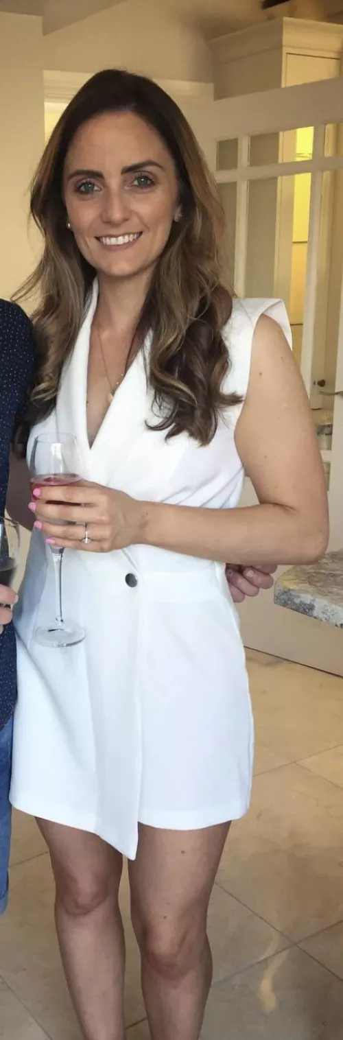 Would love to see this milf cock or cum tributed. Kik: tikkatech90 by tikkatech90