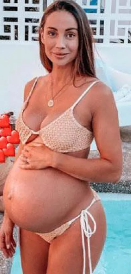 Would u fuck me in the pool? by Fit-Cheek3998