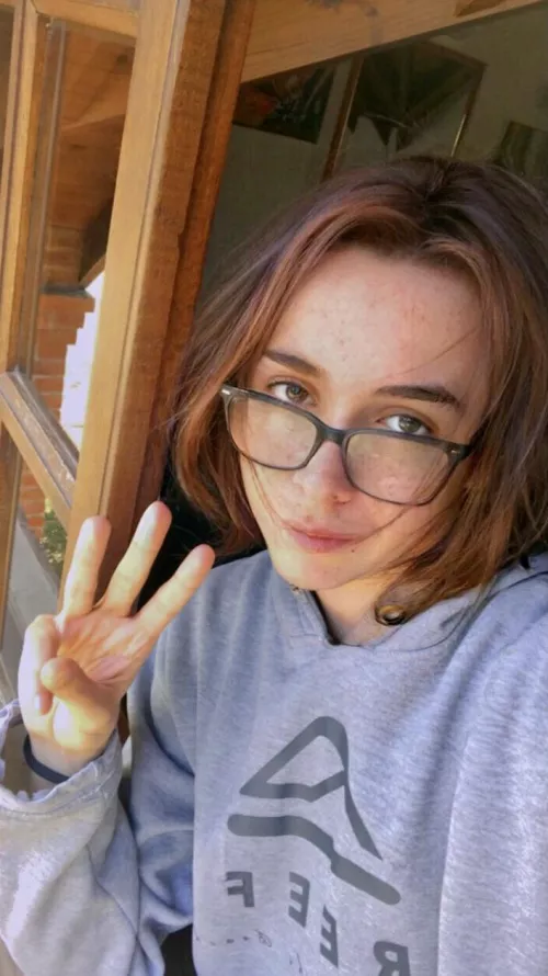 Would u take me on a date! by felizzia22