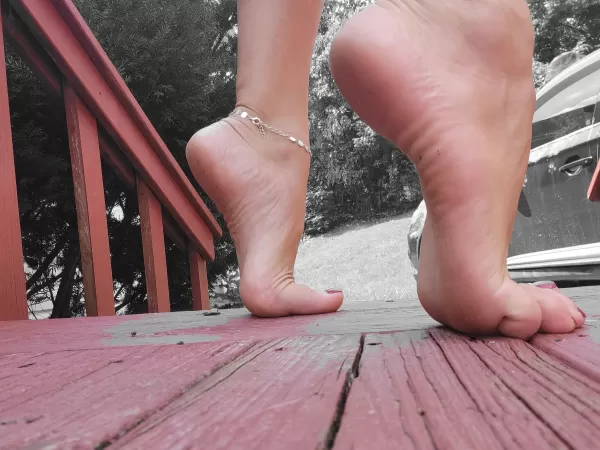 Would ya rub them for me? by mrselisha23