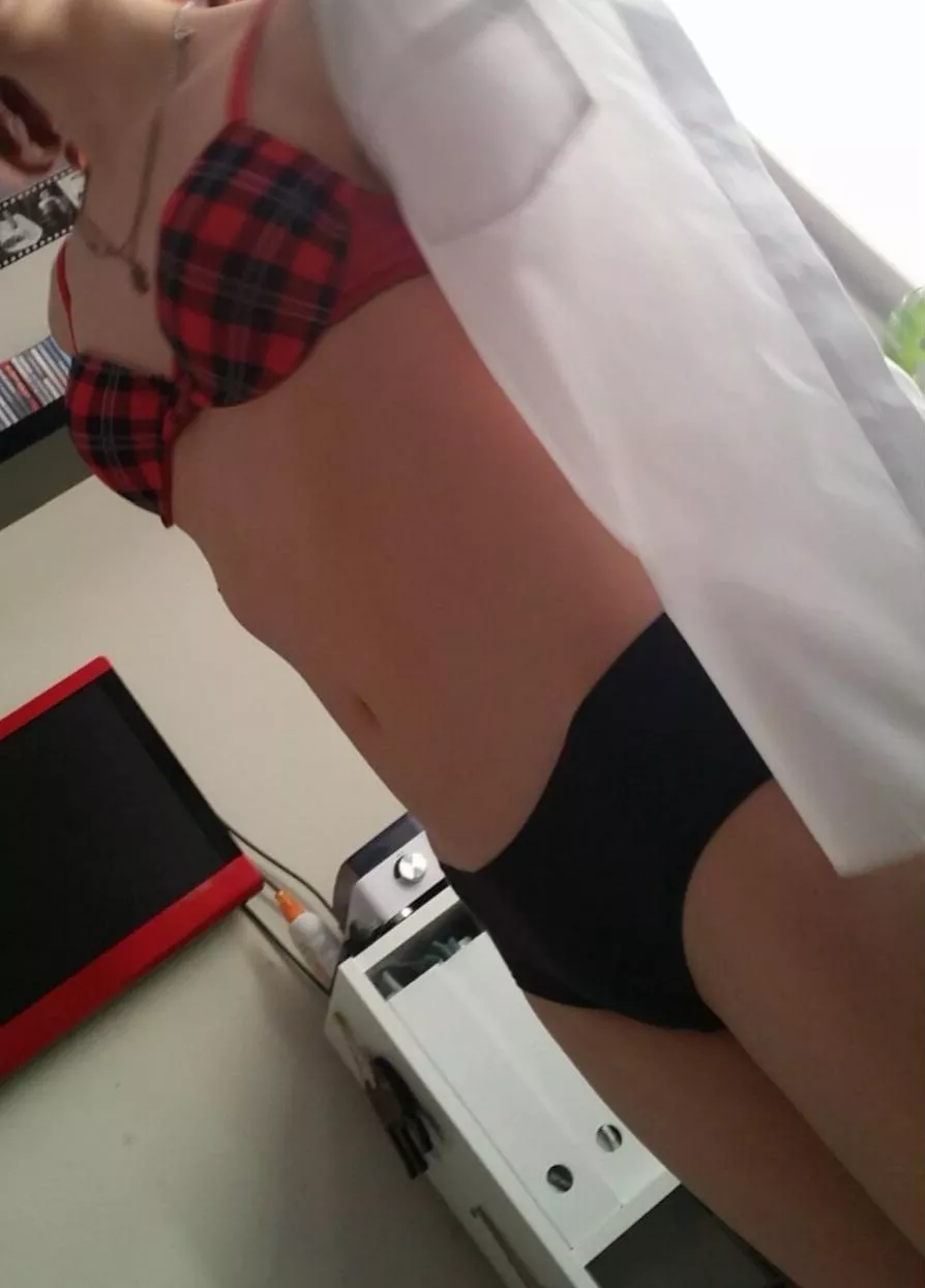 would you? and how would you use me 😚 posted by cuddlykate