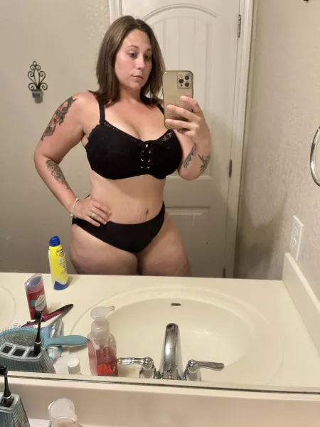 Would you beat her pussy up? by Mywifelikesitbig