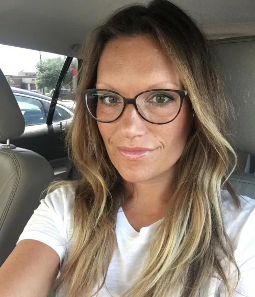 Would you behind my back? by regnar2005