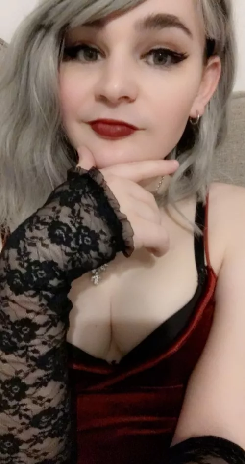 Would you believe that nobody has tried to sleep with me since I've transitioned? by SuperSelfDepricating