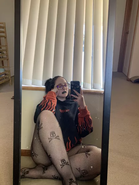 Would you bring me home to your mama? ☠️ by emiliagrace999