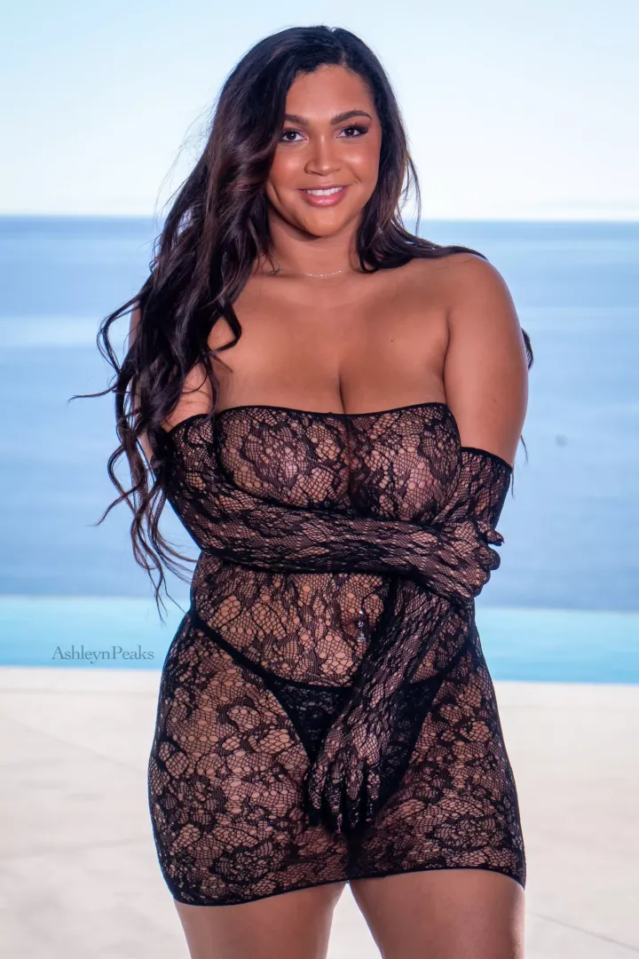 Would you cheat on your wife with me? posted by AshlynPeaks